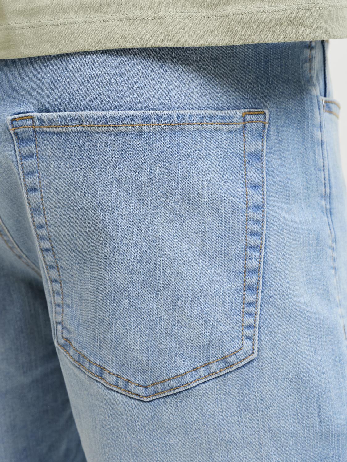 model_shot-detail
